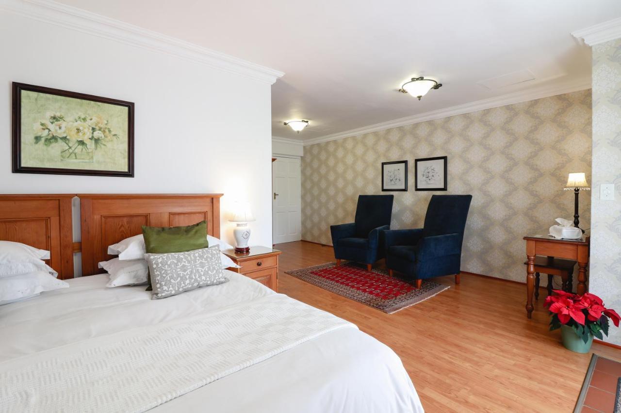A Tuscan Villa Guest House Fish Hoek Exterior photo