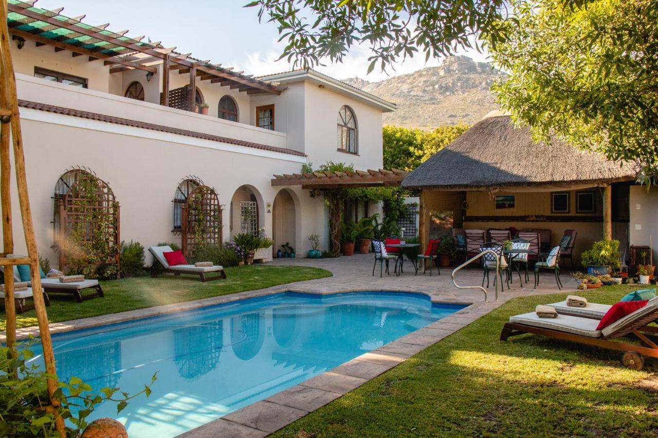 A Tuscan Villa Guest House Fish Hoek Exterior photo