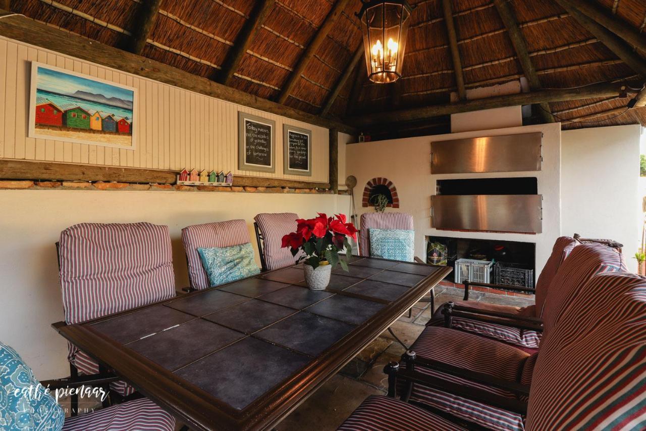 A Tuscan Villa Guest House Fish Hoek Exterior photo