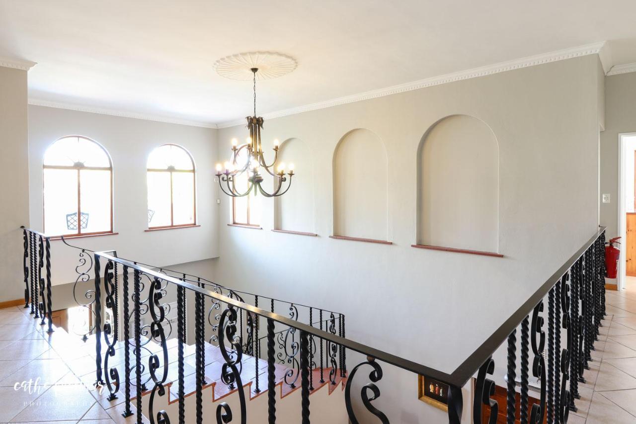 A Tuscan Villa Guest House Fish Hoek Exterior photo