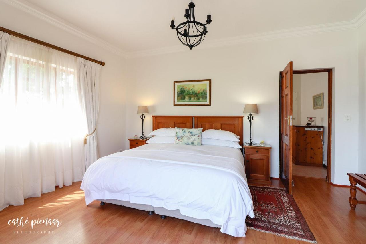 A Tuscan Villa Guest House Fish Hoek Exterior photo